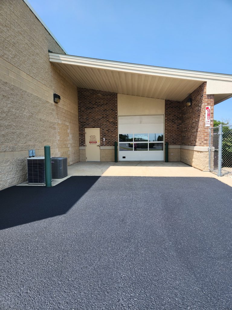 Climate Control unloading area outside